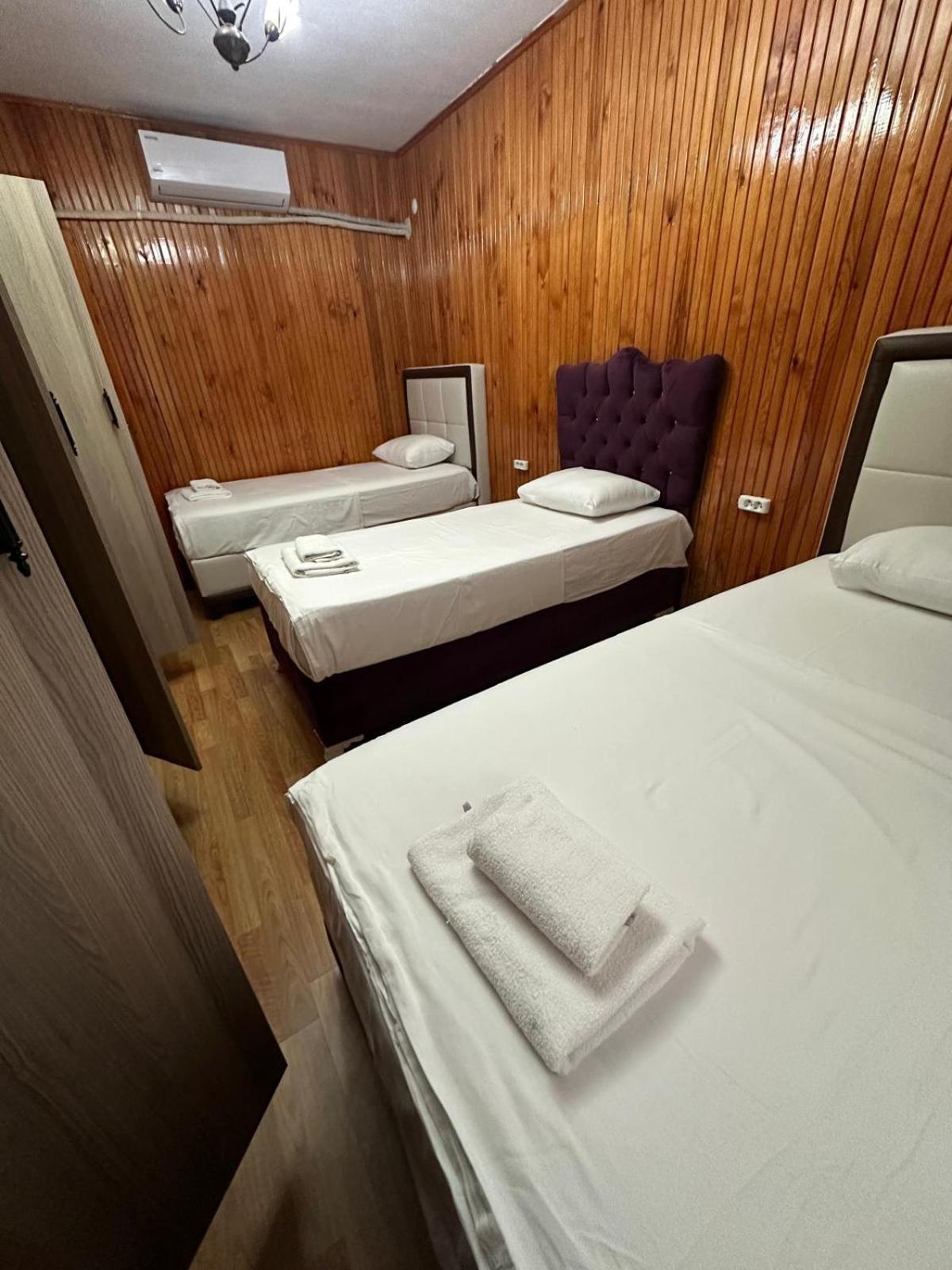 Pilot Hotel 2 Tayakadin Esterno foto